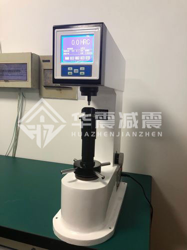 洛氏硬度计.jpg